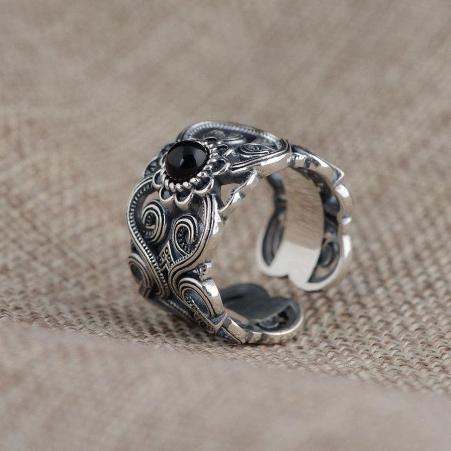 Thai Silver Ring with Black Agate Inlay