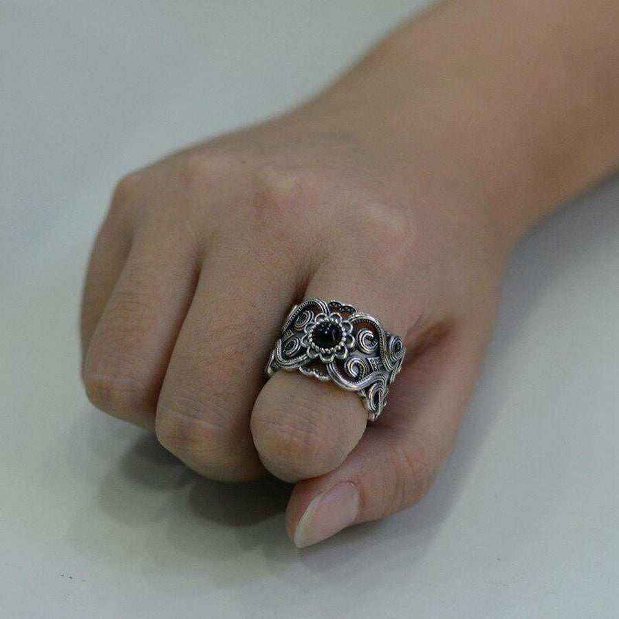 Thai Silver Ring with Black Agate Inlay