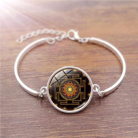 Sacred Sri Yantra Cabochon Buddhist Bracelet.