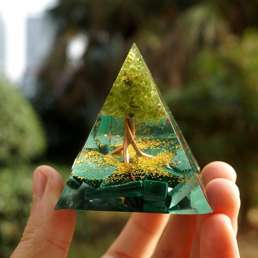 Orgonite Pyramid with Copper <br> Malachite